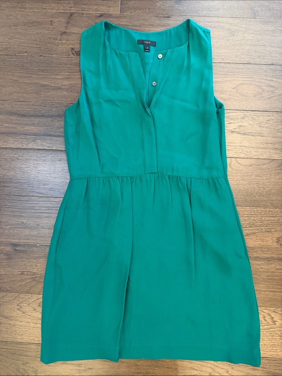 J. Crew Dresses & Skirts - J. Crew Emerald Green Sleeveless V-Neck Dress Size 8 - C47-024